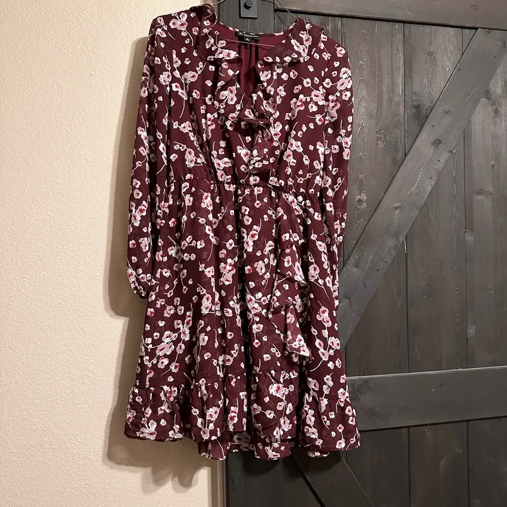 Dress - Picture 1 of 2